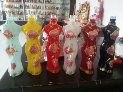异形玻璃酒瓶玻璃酒瓶喷涂酒瓶玻璃瓶